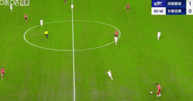 开云-成都1-0亚泰继续领跑,韦世豪任意球制胜+伤退,王东升染红