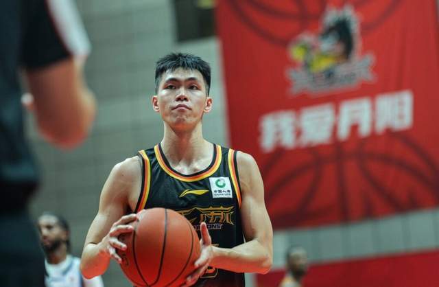 开云-意外不?庞峥麟首次入围男篮国家队集训名单,郭士强坚持使用赵睿