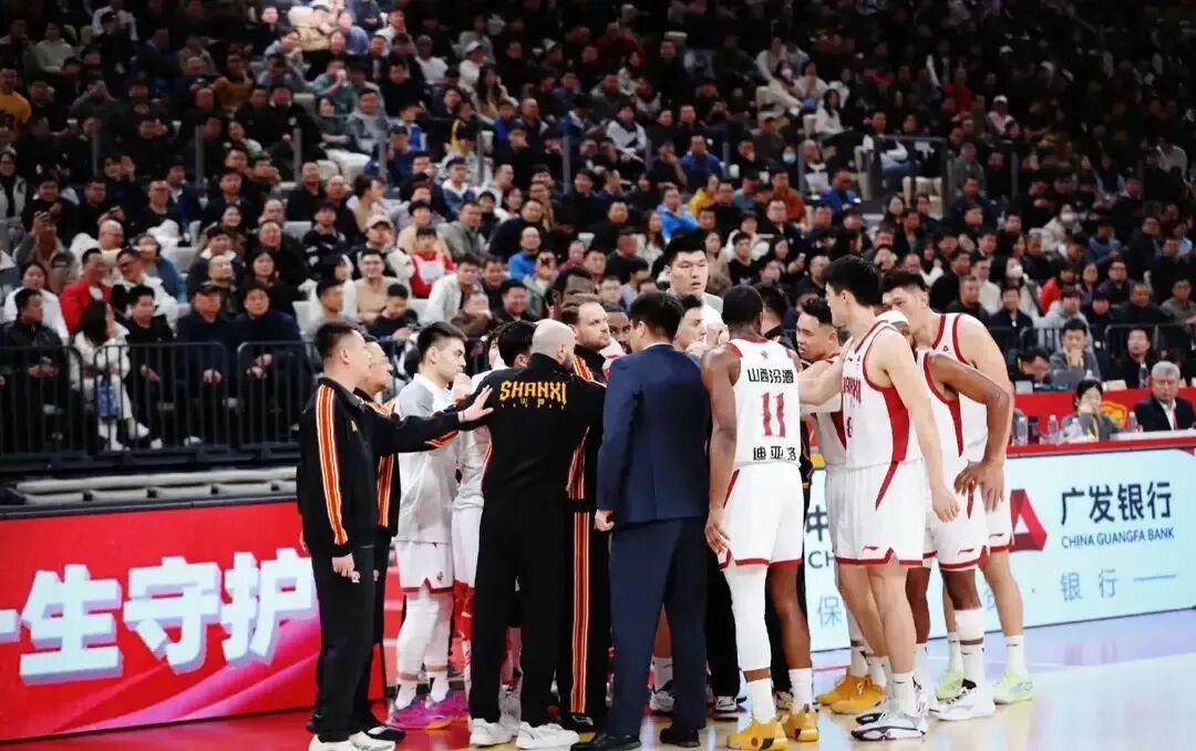 开云在线-CBA赛程过半！最让人失望的六支球队，北京广东上榜