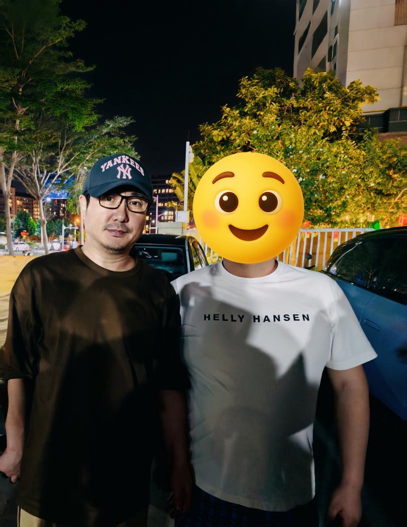 开云APP-明星过年大型 “卸妆现场”！全员恢复出厂设置，最接地气竟是他