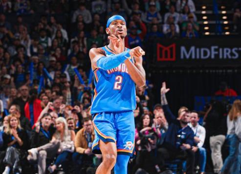 开云官网-55分+47分+46分!历史首人!这就是他能拿4年2.7亿顶薪美金的原因