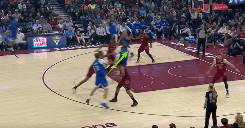 kaiyun-27+10率队爆冷战胜骑士!解析弗拉格本赛季阅读防守传球表现