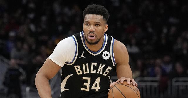 kaiyun-NBA历史第一！字母哥常规赛生涯第160次单场30+10+5