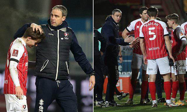 开云APP-曼城10分钟3球逆转英乙队 瓜帅：没轻敌，实力碾压